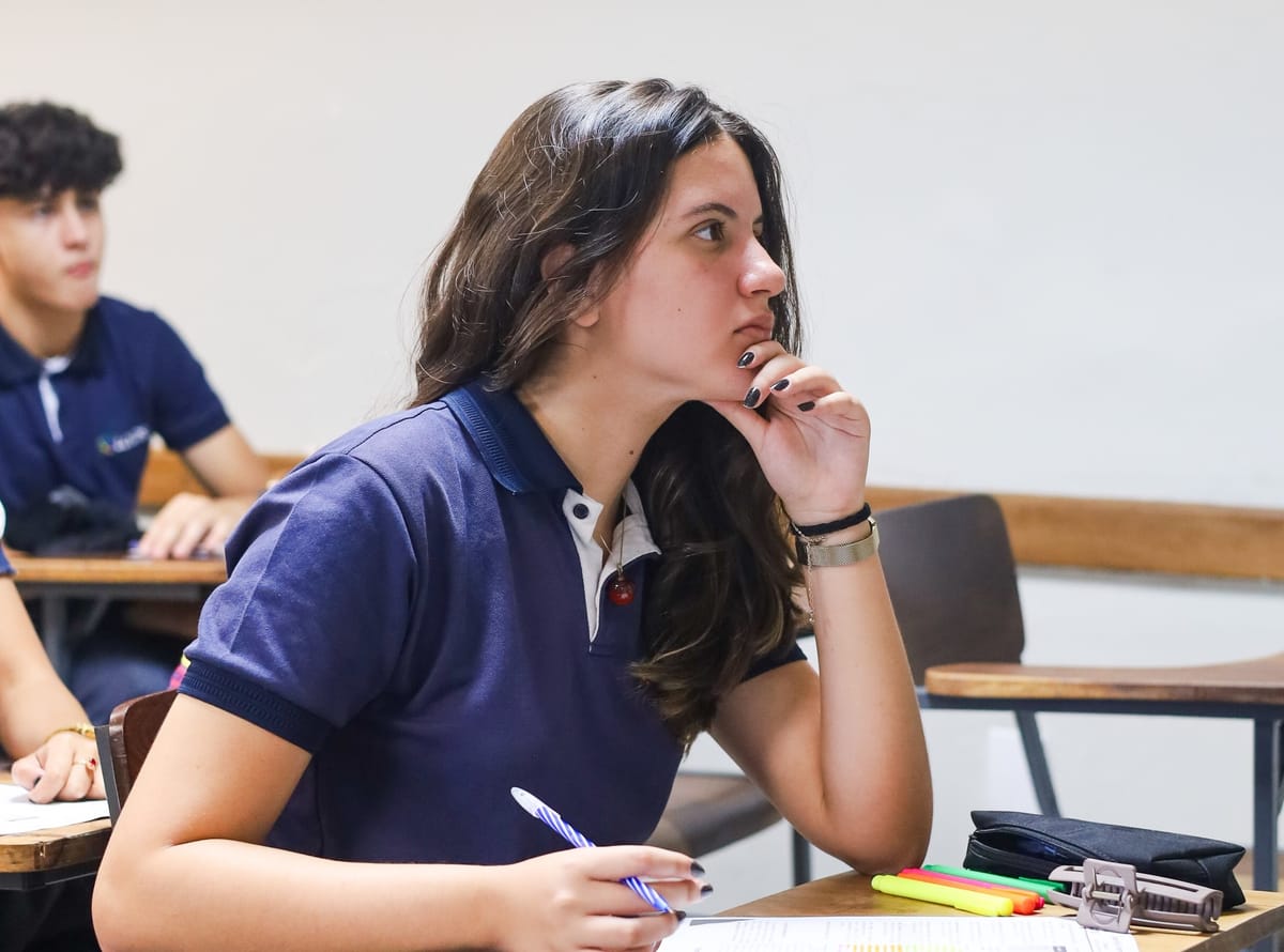 Seleção, foco e cosmovisão cristã: formando alunos com direção em um mundo de distrações