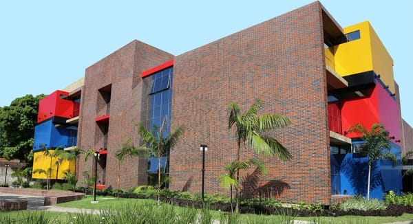 Centro Educacional Logos: uma estrutura completa para transformar o futuro